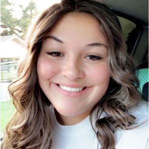 Meet your Posher, Mady